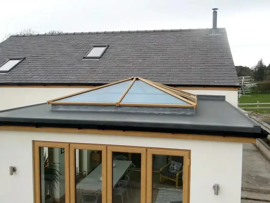 Flat roof extension finished with a roof lantern